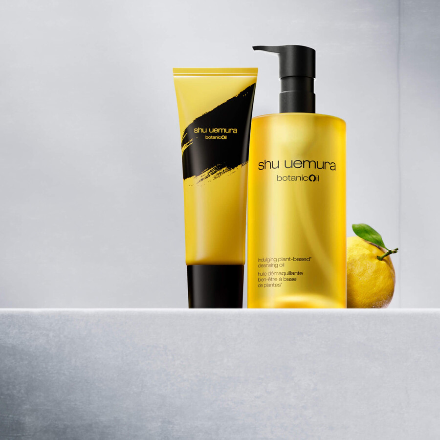 schiuma detergente appagante con olio botanico